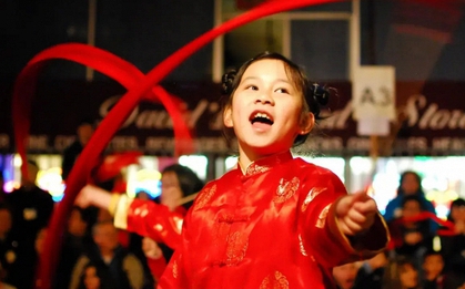 1 thế hệ giàu có giả tạo ra đời - Coi chừng con bạn là 1 trong số đó!