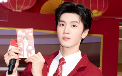 Nam diễn viên chi một tỷ đồng lì xì fan trong đêm Giao thừa