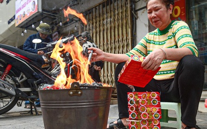 Tết Bính Ngọ 2026 cúng hóa vàng vào ngày nào?