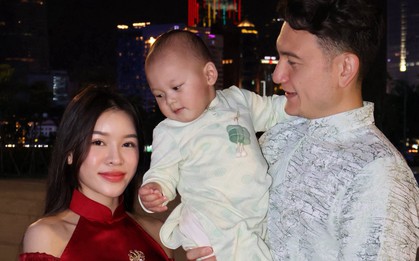 Gấp 3 visual Tết: Thủ môn Lâm Tây ôm con trai cưng, Yến Xuân vững phong độ nàng WAG quyến rũ nhất làng bóng đá