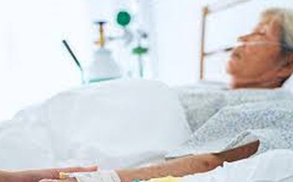 Người phụ nữ 68 tuổi đột ngột qua đời vào đêm khuya, bác sĩ thở dài: Ở tuổi già còn cố làm việc này vào ban đêm là không được!