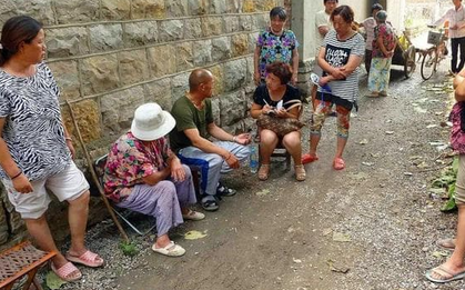 Bỏ 1,3 tỷ về quê xây nhà, ở chưa tròn một tuần người đàn ông lặng lẽ khóa cửa rời đi vì câu nói này