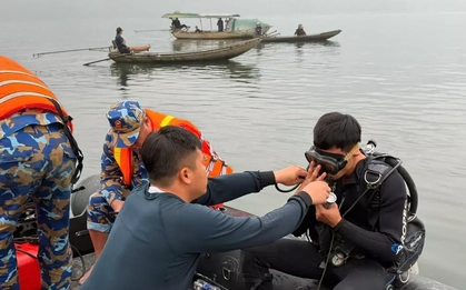 Lật tung lòng hồ tìm kiếm nạn nhân mất tích vụ chìm tàu ở Thác Bà