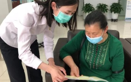 Khách gửi tiết kiệm 37 triệu đồng, 2 năm sau phát hiện đã mua bảo hiểm nhân thọ, ngân hàng khẳng định: “Không có chuyện lừa dối khách hàng nhưng vẫn trả lại 112 triệu”