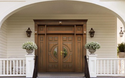 Cửa chính phạm 5 lỗi phong thủy này: Làm ăn trục trặc, con cái thiếu duyên