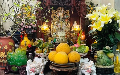 Vì sao bàn thờ Thần Tài đặt sát đất mà không phải ở trên cao?