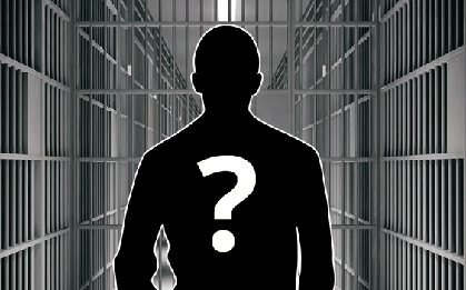 Danh hài đình đám tự tay tống cổ anh trai vào tù