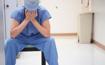 Cứ 3 bác sĩ ở châu Âu thì có 1 người bị trầm cảm