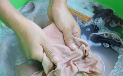 5 kiểu giặt đồ lót "nuôi vi khuẩn", "mời gọi" ung thư nhưng CỰC HIẾM chị em nào chưa từng làm trong đời