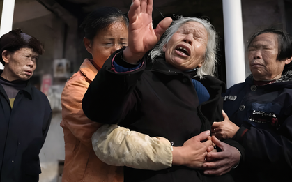 Trúng số 114,2 tỷ đồng, bố mẹ yêu cầu "chia đôi": Người đàn ông đặt 3 tập hồ sơ xuống bàn và cái kết khiến cả nhà im lặng