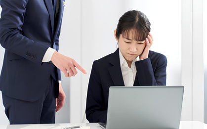 Không tham gia văn nghệ cuối năm vì deadline, tôi bị sếp nói phá hoại đoàn kết