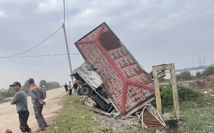 Vụ học viên tông vào thành cầu khiến thầy dạy lái tử vong ở Ninh Bình: Trước đó xảy ra va chạm với ô tô con