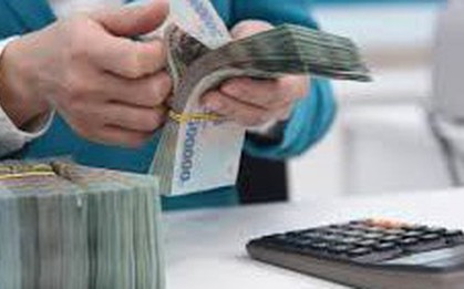 Đầu tháng 2, một ngân hàng trả lãi tiết kiệm gần 10%/năm