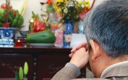 Thắp hương buổi tối có sai không? Đây là khung giờ tốt được khuyên nhiều nhất