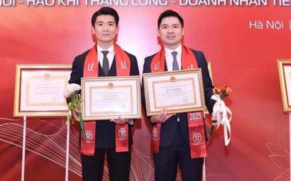 Đỗ Quang Vinh chúc mừng sinh nhật chủ tịch CLB Hà Nội: Lộ mối quan hệ "gây ghen tị"của hai quý tử nhà bầu Hiển