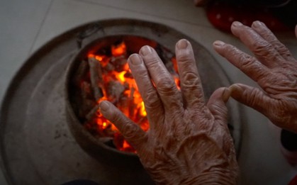 Vụ 3 người trong gia đình tử vong nghi ngạt khí than: Vì sao nạn nhân ngộ độc khí CO bất tỉnh rất nhanh?