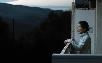 Sang bên kia dốc cuộc đời chợt nhận ra nghịch lý những đứa trẻ "nghịch ngợm" nhất lớp thường là những người con hiếu thảo nhất