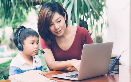 Một bà mẹ có con học giỏi kể: Tôi chỉ dùng 3 câu nói giúp con "lội ngược dòng" thành nhân tố xuất sắc, ai cũng làm được