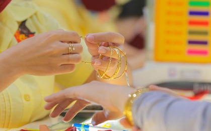 Sáng 7-2, giá vàng miếng SJC, bạc Phú Quý cùng tăng mạnh