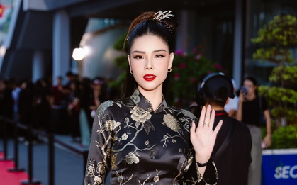 Kỳ Hân - vợ Mạc Hồng Quân khoe visual phát sáng trên thảm đỏ WeChoice Awards, mẹ 2 con vóc dáng vẫn nuột nà