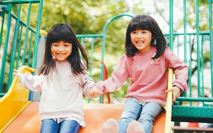 Vì sao có đứa trẻ càng lớn càng đẹp, có đứa lớn lên lại khiến người ta… tiếc nuối? Câu trả lời rất BẤT NGỜ!