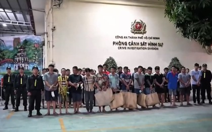 Hàng trăm cảnh sát triệt xoá liên tiếp 2 tụ điểm đỏ đen ở TP.HCM, tạm giữ gần nửa tỷ đồng tiền mặt