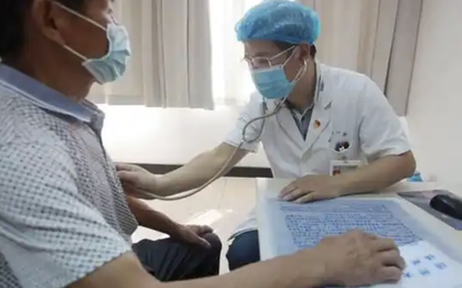 Người đàn ông 45 tuổi mắc ung thư đại tràng: Bác sĩ cảnh báo thói quen dùng tủ lạnh TAI HẠI làm tăng nguy cơ mắc bệnh