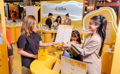 Hàng ngàn người đánh thức làn da căng bóng cùng d’Alba tại sự kiện “Glow in the Spotlight”