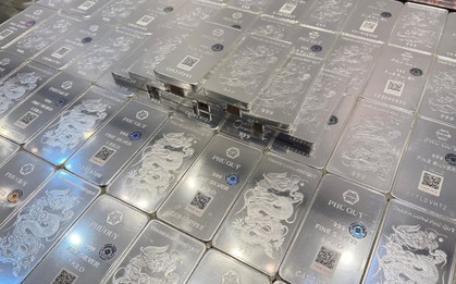 Giá bạc sáng nay giảm 3 triệu đồng/kg