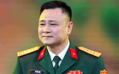 Nam nghệ sĩ từng làm thợ mộc, phụ hồ nay là Đại tá, Giám đốc