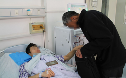 Chàng trai 20 tuổi đã phải chạy thận nhân tạo vì bỏ qua 1 dấu hiệu xuất hiện từ 1 năm trước