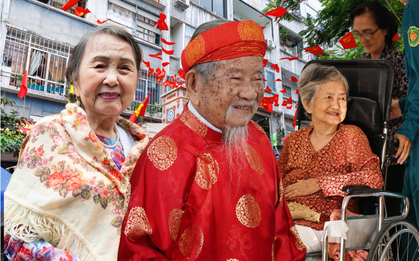 Những lá phiếu đi qua thế kỷ: "Tôi dậy từ 3 giờ sáng, lấy thẻ cử tri ra, vuốt lại cho phẳng"