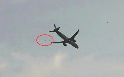 Vật thể lạ trên bầu trời sân bay Cát Bi khiến hàng loạt chuyến bay buộc chuyển hướng khẩn cấp