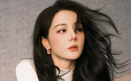 Địch Lệ Nhiệt Ba tê liệt hoàn toàn