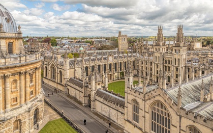Vì sao Đại học Oxford lại có tên là Oxford?