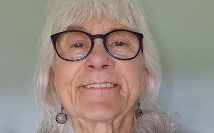 Người phụ nữ không bao giờ biết đau