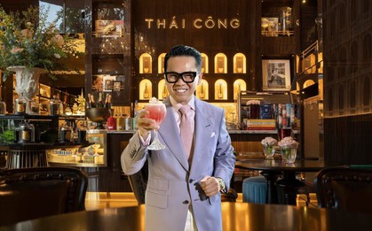 Chuyện gì đang xảy ra trong quán cà phê của Thái Công?