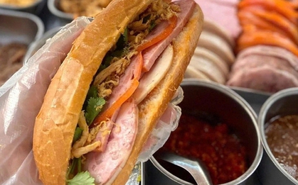 19 người nghi ngộ độc sau khi ăn bánh mì ở Quảng Ngãi