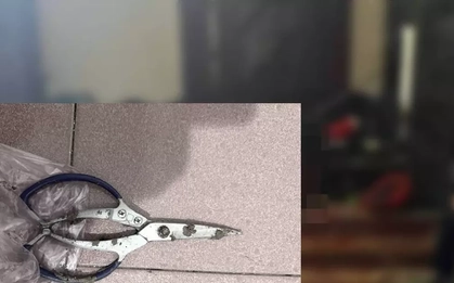 Dùng kéo đâm nhiều nhát vào ngực, bụng 'vợ hờ' vì bị đuổi ra khỏi nhà