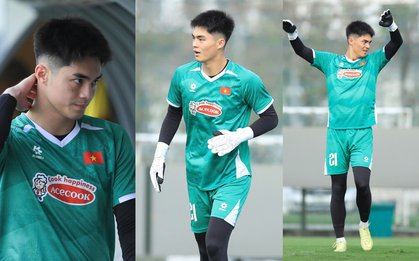 Thủ môn Trung Kiên chạy hớt hải vì quên đồ tập nhưng khoảnh khắc nào cũng thấy đáng yêu