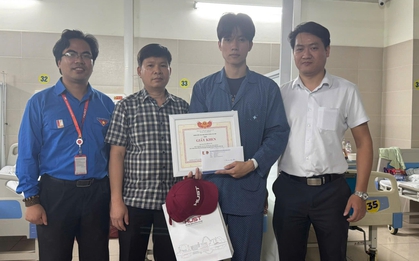 Đại học Bách khoa Hà Nội khen thưởng nam sinh dũng cảm cứu người trong vụ cháy tại Lĩnh Nam