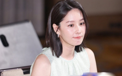 Con gái đã học tới lớp 7 mà Tăng Khải Huyền 41 tuổi trông trẻ như thiếu nữ nhờ uống 2 lít 1 loại nước, ăn quả này mỗi ngày