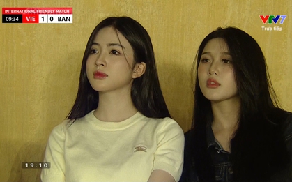Danh tính 2 cô gái khiến cameraman VTV “ghi bàn”, được tìm kiếm nhiều nhất hiện tại