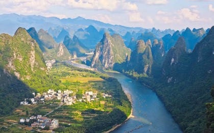 Khách Việt săn vé đi thiên đường của Trung Quốc dịp lễ nhờ mở đường bay thẳng miễn visa