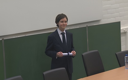 Thần đồng 15 tuổi IQ 145 chính thức tốt nghiệp tiến sĩ Vật lý, đang nghiên cứu cách để con người trở nên "bất tử"