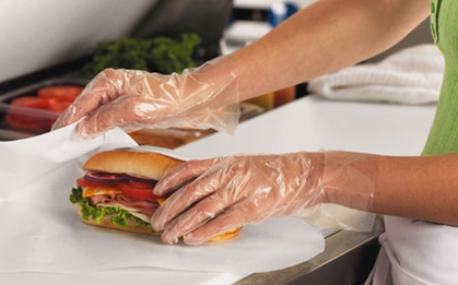 Vì sao bánh mì dễ gây ngộ độc hàng loạt?