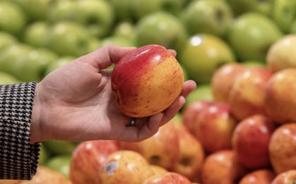 85% táo châu Âu chứa "cocktail" hóa chất bảo vệ thực vật, tiềm tàng nguy cơ liên quan đến ung thư và vô sinh