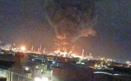 Cơ sở hóa dầu Iran bị tấn công, giá dầu bật tăng