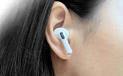 Đeo tai nghe 1-3 giờ mỗi ngày, người trẻ đối mặt nguy cơ điếc sớm