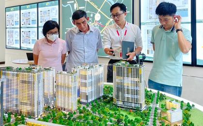 Lãi suất tăng, áp lực đè nặng lên vai người mua nhà